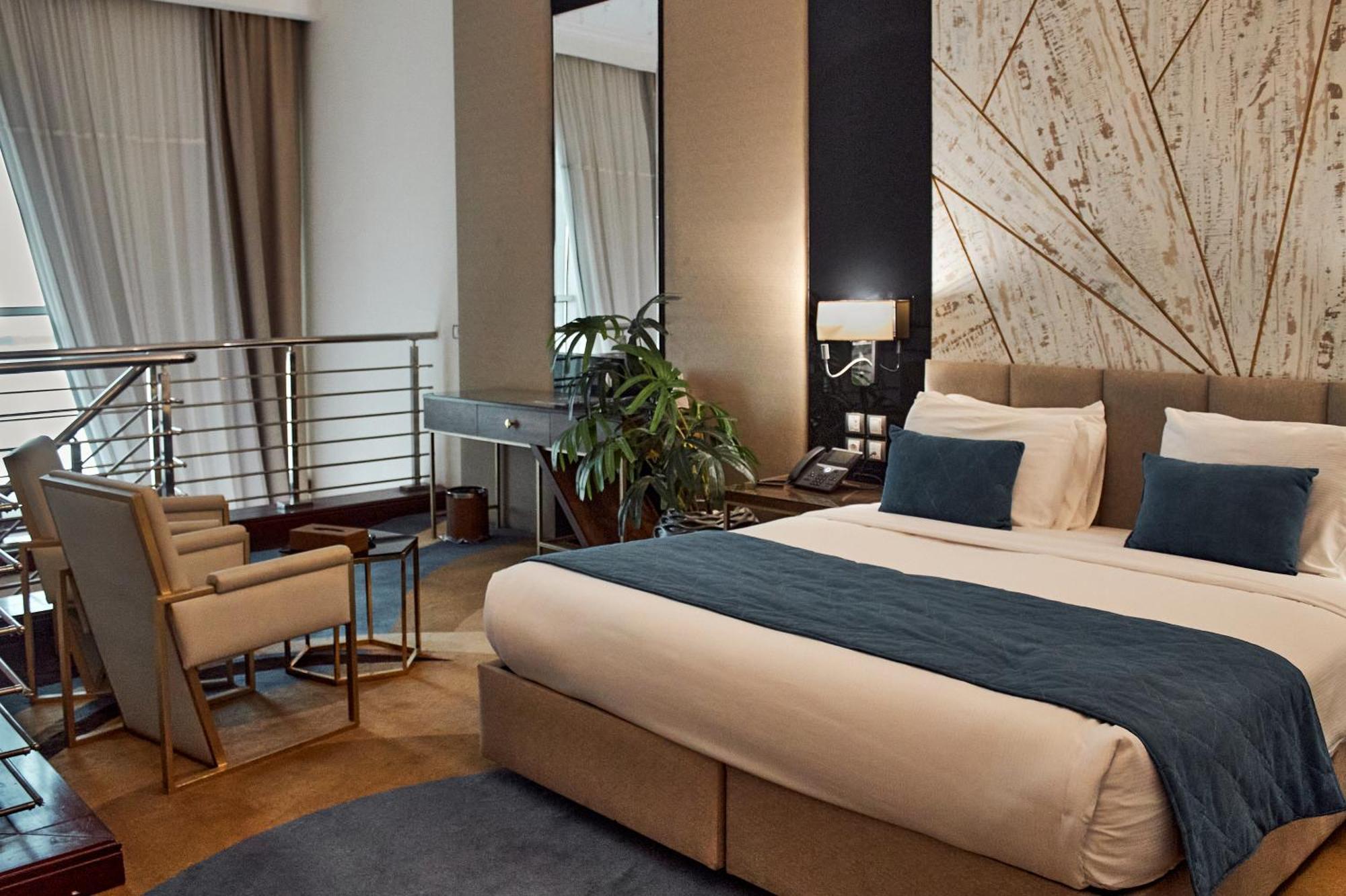 Tolip Resort El Galala Hills Ain Sukhna Exterior foto A room at the hotel