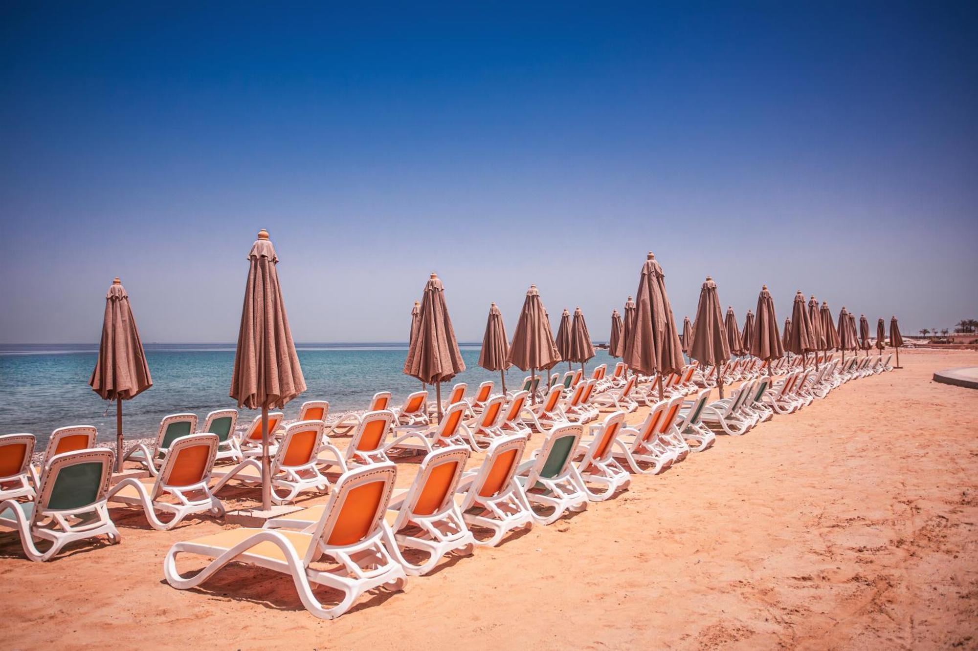 Tolip Resort El Galala Hills Ain Sukhna Exterior foto Beach in Hurghada